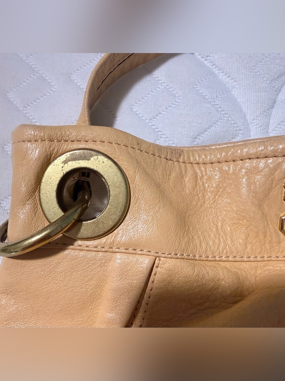 Coach Vintage, Madison pale Yellow Pebbled Leather Hippie Tote Shoulder Bag. - Picture 3 of 11